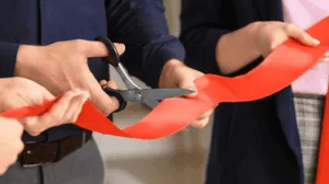 Sòng Bạc Salem Chính Thức Khai Trương Với Máy Đánh Bạc Đua Ngựa Lịch Sử